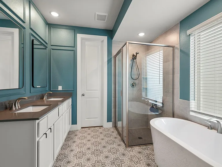 15210 Cortines Ct — Photo 22