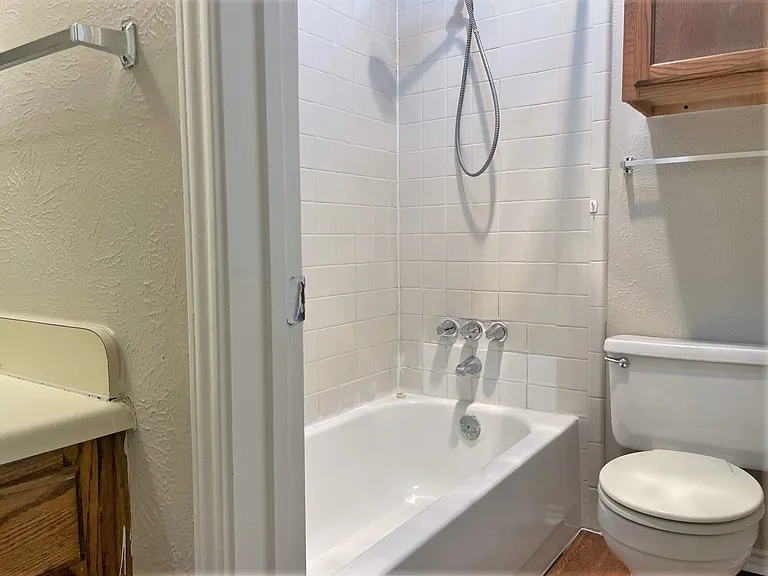 8518 Holly St — Photo 6