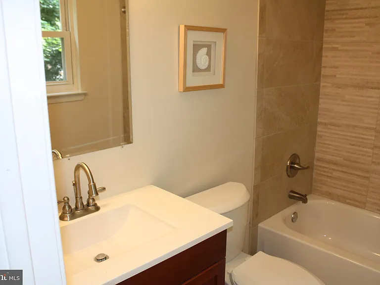60 Providence Ave — Photo 29