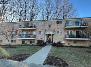 10607 Montrose Ave APT 102, Bethesda, MD 20814