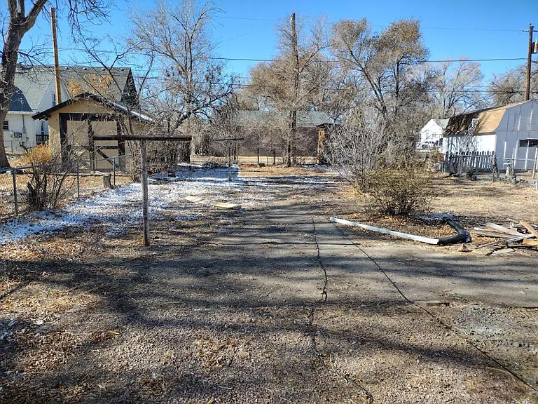 2609 N Grand Ave — Photo 8