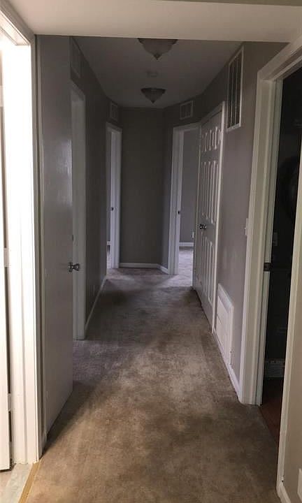 1st image of 58460 William St