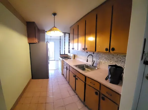 2930 West 5th Street image 10 of 22