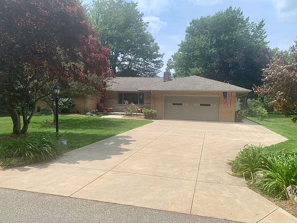2nd image of 418 Ravine Dr
