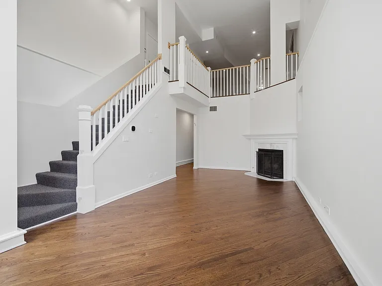 626 W Buckingham Pl #1E — Photo 13