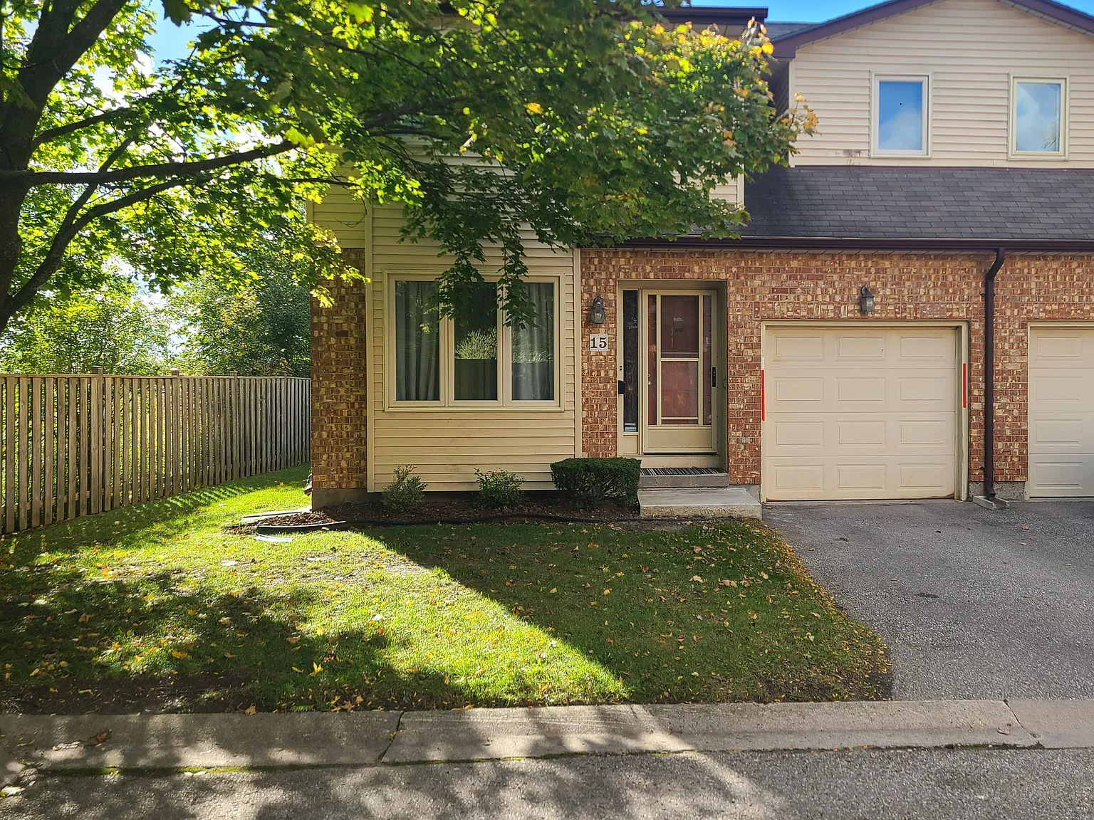 3 bed, $2,400 — Photo 1
