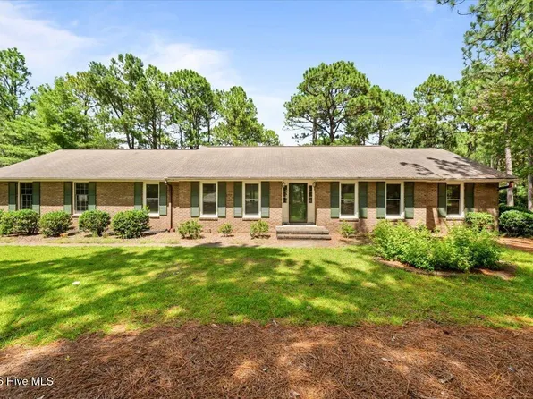 224 Edinboro Drive, Southern Pines, NC 28387