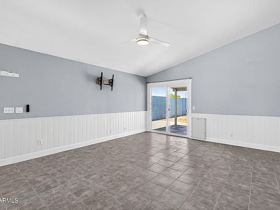 5th image of 8845 E DES MOINES Street