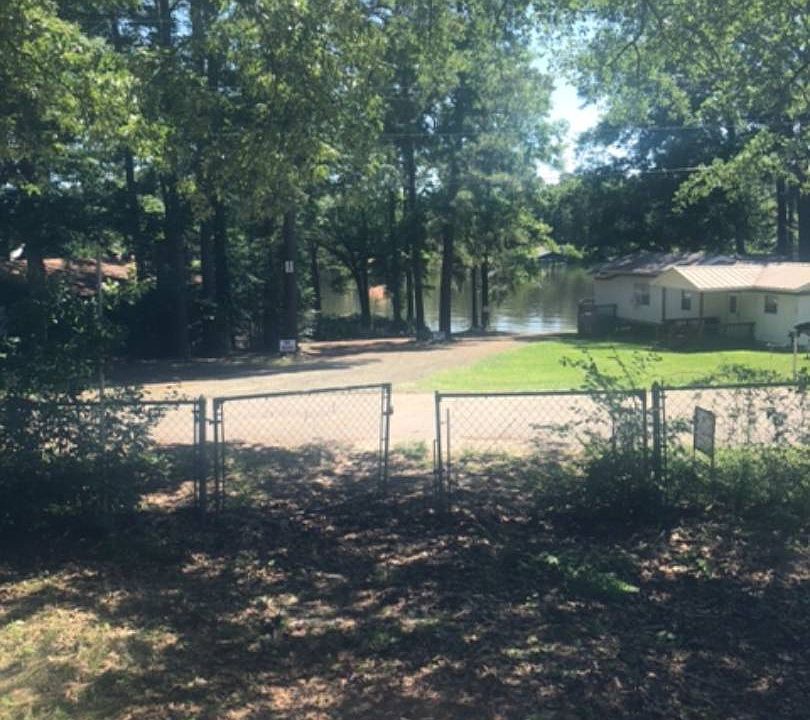 1st image of 359 Hideaway Dr