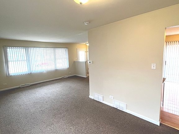 3rd image of 18013 Olympia Dr