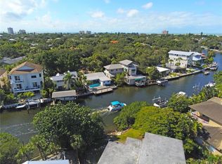 4910 Commonwealth Dr, Sarasota, FL 34242