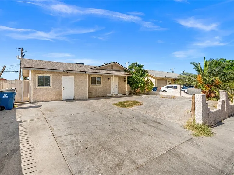3421 E Twining Ave — Photo 2