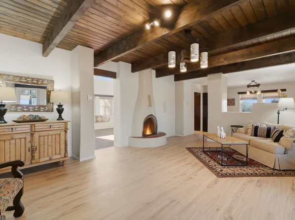 20 Avenida Del Monte Alto, Santa Fe, NM 87508
