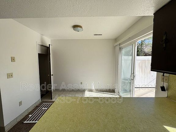 2nd image of 561 S 400 E #3