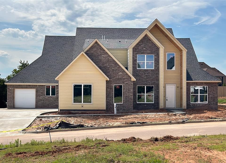 1st image of 4548 Maple Ridge Dr