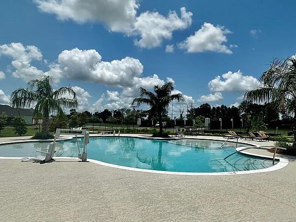 4th image of 3144 Creekmere Ln