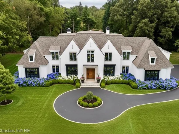 6360 Hills Dr, Bloomfield Hills, MI 48301