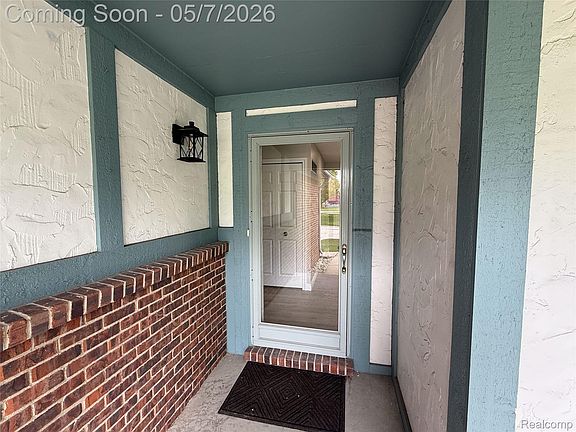 3rd image of 45480 Inverness Cir