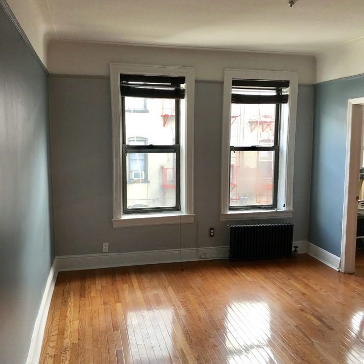 1st image of 3165 35th St APT 6