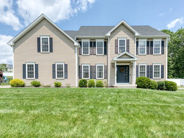 28 Bucks Crossing, Cromwell, CT 06416