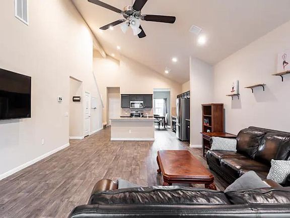 4th image of 3212 Blazeby Dr