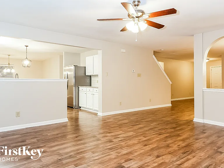 1323 Perga Ct — Photo 4