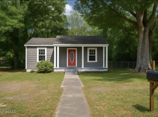 4848 Devon St, Moss Point, MS 39563
