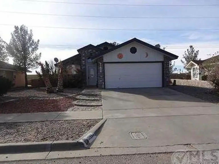 13984 Lago Seco Dr — Photo 1