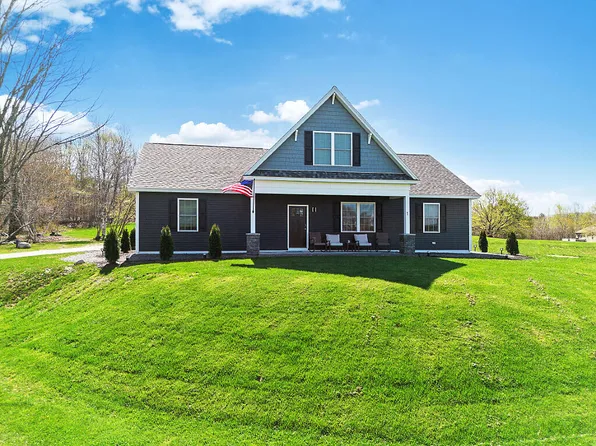1 Overlook Drive, Hallowell, ME 04347