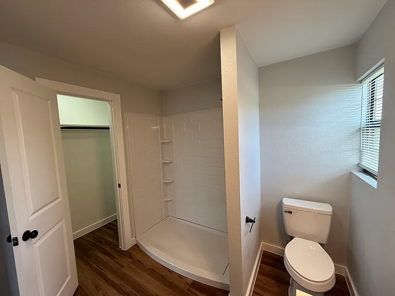 1007 Fox Ln — Photo 8