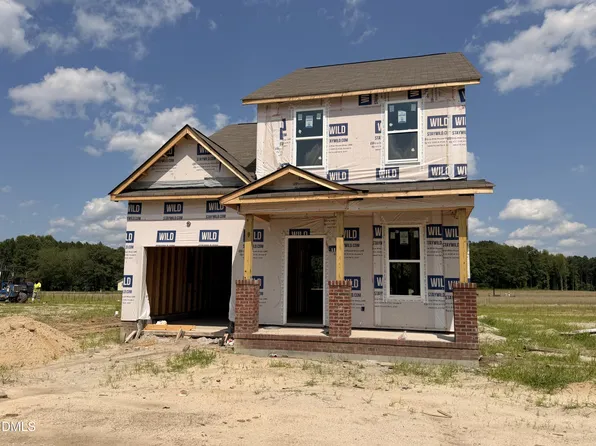 28 W Coulter Ct, Selma, NC 27576