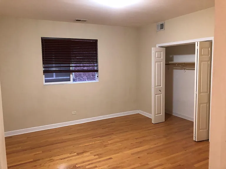 2353 W Congress Pkwy — Photo 10