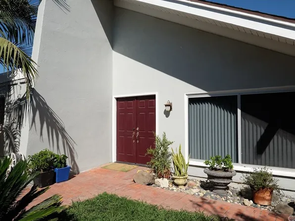 20312 Adrian Cir, Huntington Beach, CA 92646