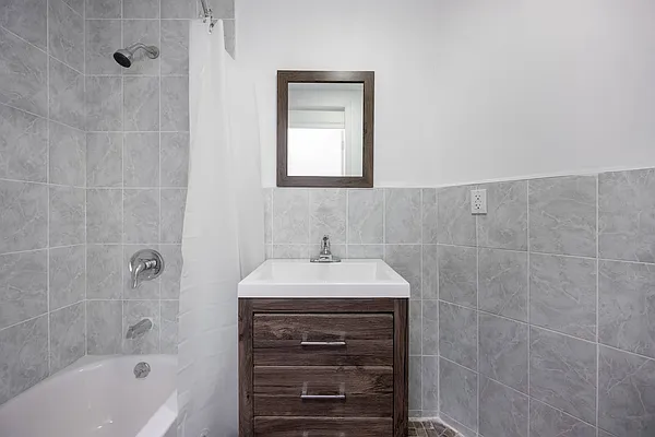 Rented by Next Wave Realty | media 6