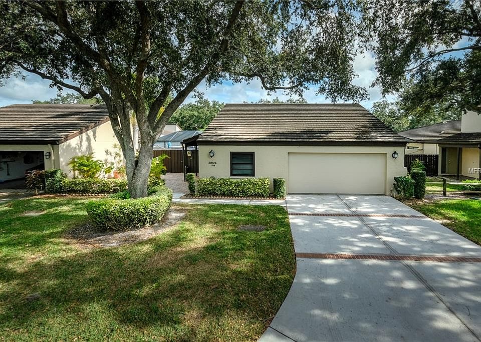 1st image of 3804 Glen Oaks Manor Dr