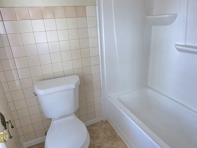 901 Fairborn Cir — Photo 15