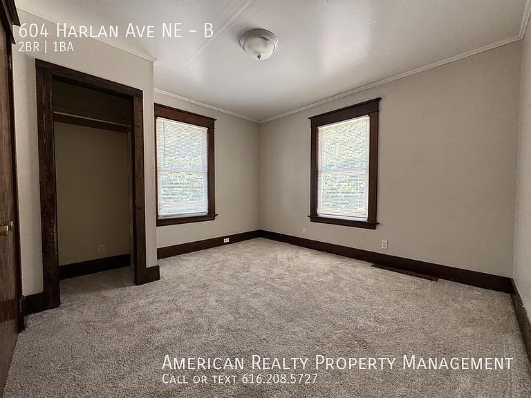 604 Harlan Ave NE #B — Photo 4