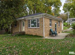 3905 11th St, Rock Island, IL