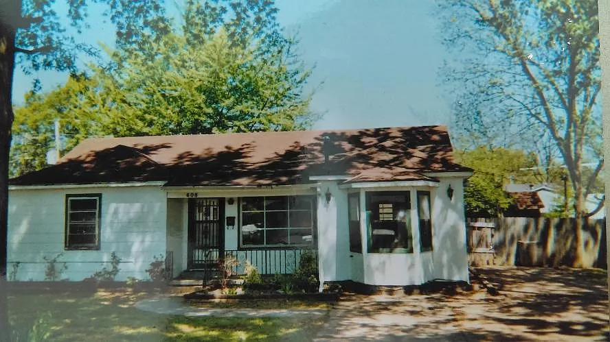608 W Washington Ave