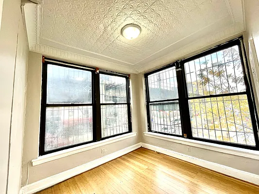 Rented by Pear NYC LLC | media 6