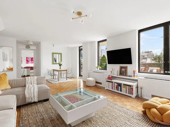 24 E 7th St APT 7B, New York, NY 10003