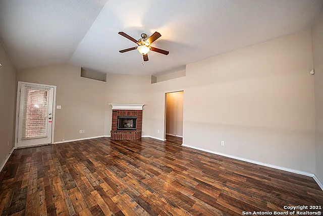 6507 Ithaca Frst — Photo 2