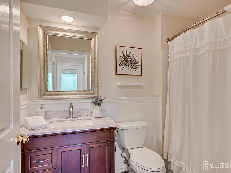 527 Brickhouse Rd — Photo 18