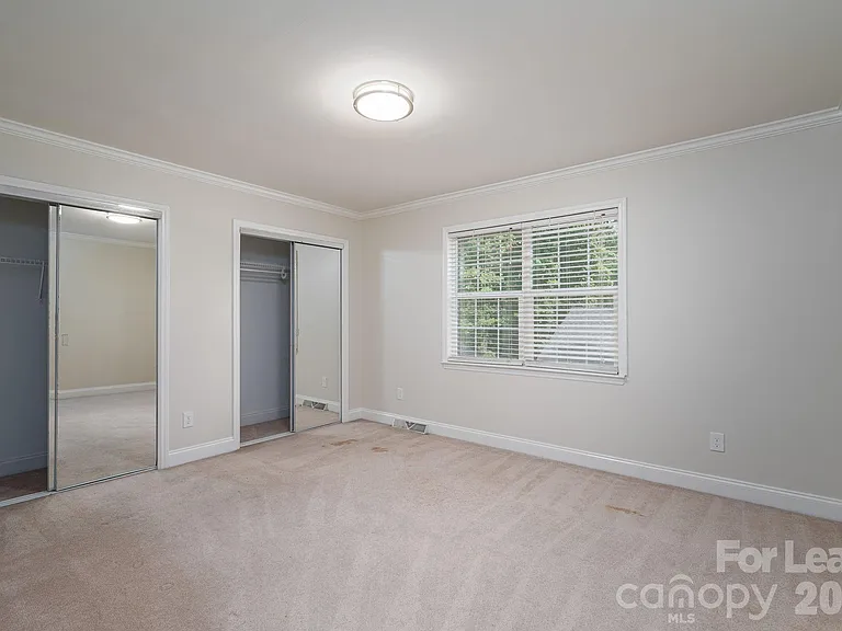 100 Cabell Way — Photo 21