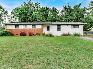 917 Speake Rd NW, Huntsville, AL 35816