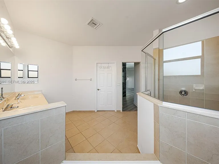 11731 SW 234th St — Photo 50