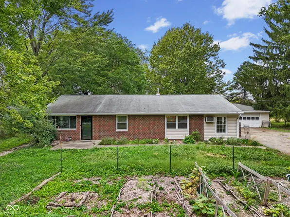 4646 Woodland Dr, Indianapolis, IN 46254