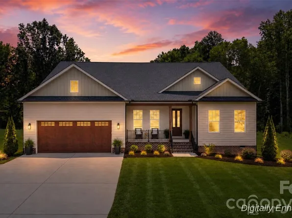 121 Juniper Rd, Mooresville, NC 28115