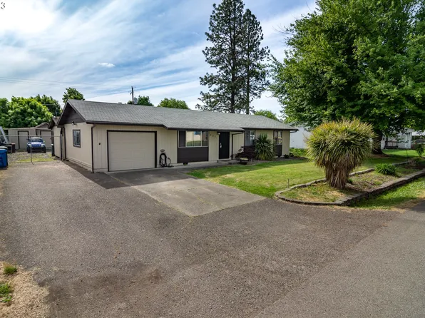 337 Eddy St, Sutherlin, OR 97479