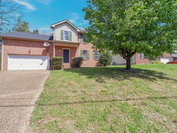 2527 Edinburgh St, Old Hickory, TN 37138